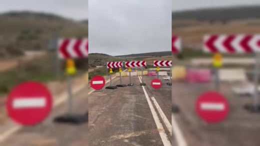 El derrumbe de la carretera a la altura del río Piedra se ha debido a un aumento del caudal muy por encima de lo que están acostumbrados