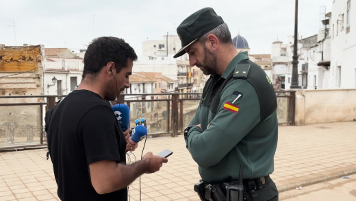 Cristian, agente de la Guardia Civil de Chiva, relata el angustioso rescate a una vecina de 85 años