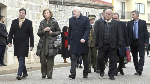 Su Majestad la reina doña Sofía preside la reunión extraordinaria del Patronato de la Fundación Atapuerca