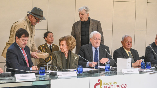 Su Majestad la reina doña Sofía preside la reunión extraordinaria del Patronato de la Fundación Atapuerca