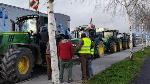 Segunda tractorada del año desde Jundiz, Álava