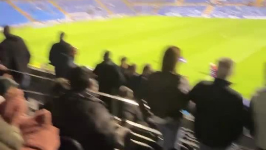 Las goteras también se dejaron notar en el palco del estadio Rico Pérez.