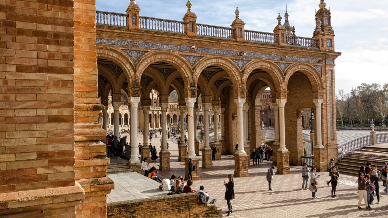 Subdelegado del Gobierno en Sevilla sobre el cierre de la Plaza de España: "Me cuesta pensarlo"