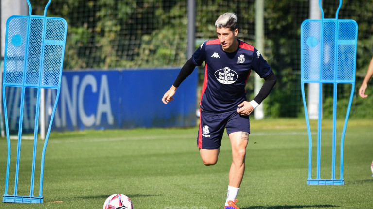 Sergio Escudero, durante un entrenamiento en Abegondo