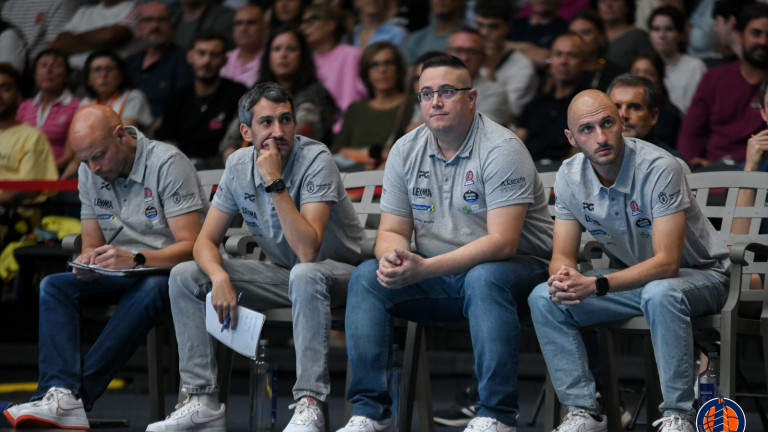 Diego Epifanio, en el banquillo del Coliseum