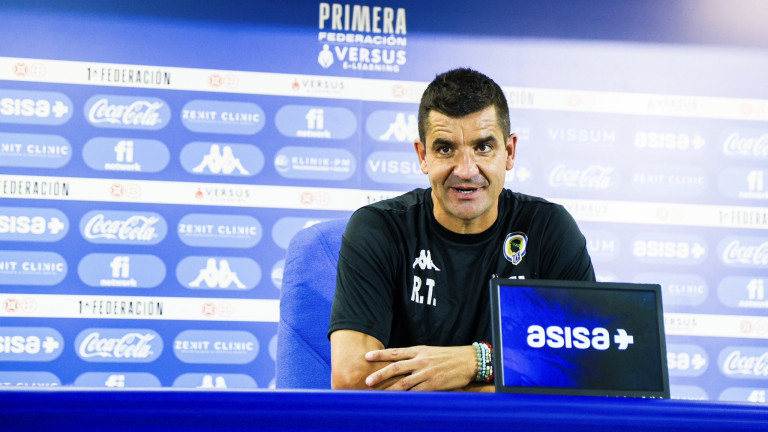 Rubén Torrecilla, entrenador del Hércules, este viernes.