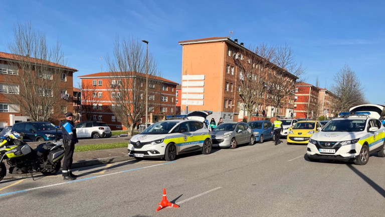 Imagen de archivo de un control de la Policia Local en Santander.