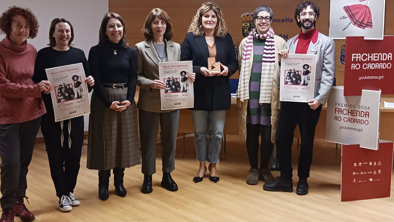 Participantes este jueves en la presentación del certamen en el Ayuntamiento de Narón