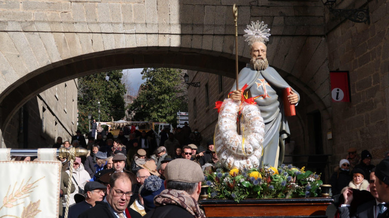 Procesión de San Antón, patrón de los animales, en San Lorenzo de El Escorial