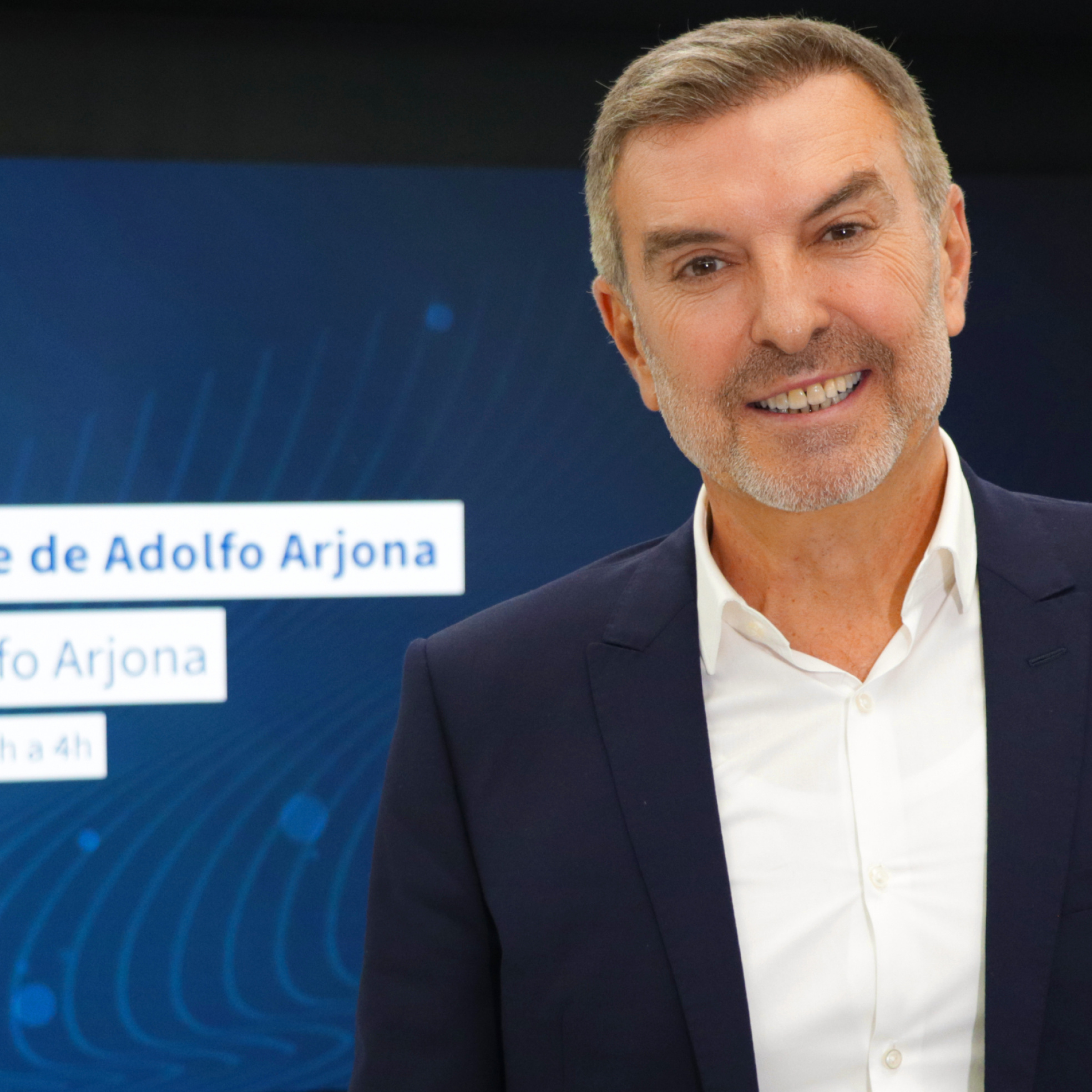 Portada de La Noche de Adolfo Arjona