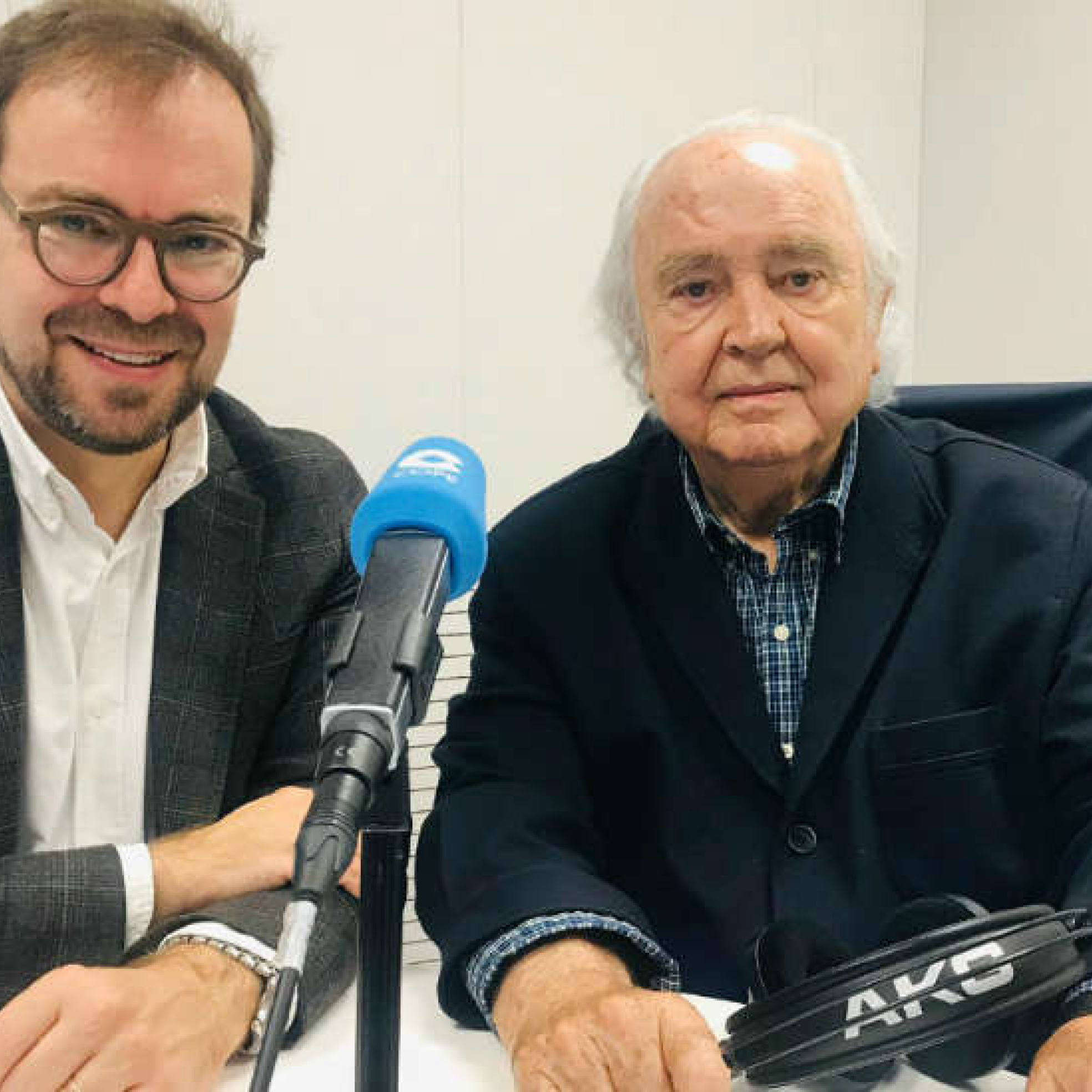 Javier Sierra y Antón García Abril: música y letras para escribir ‘Diálogos’ episode artwork