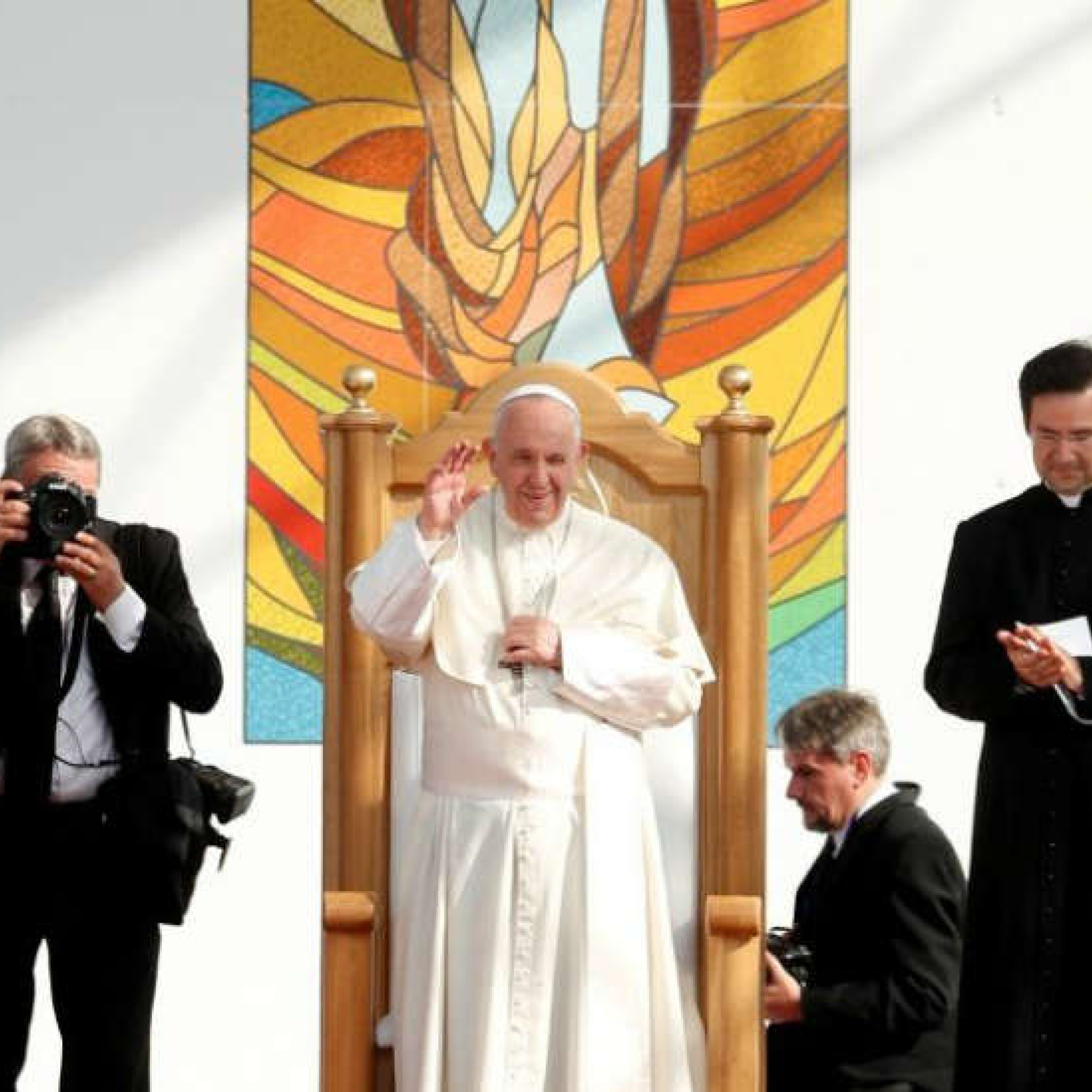 Portada de Iglesia Noticia
