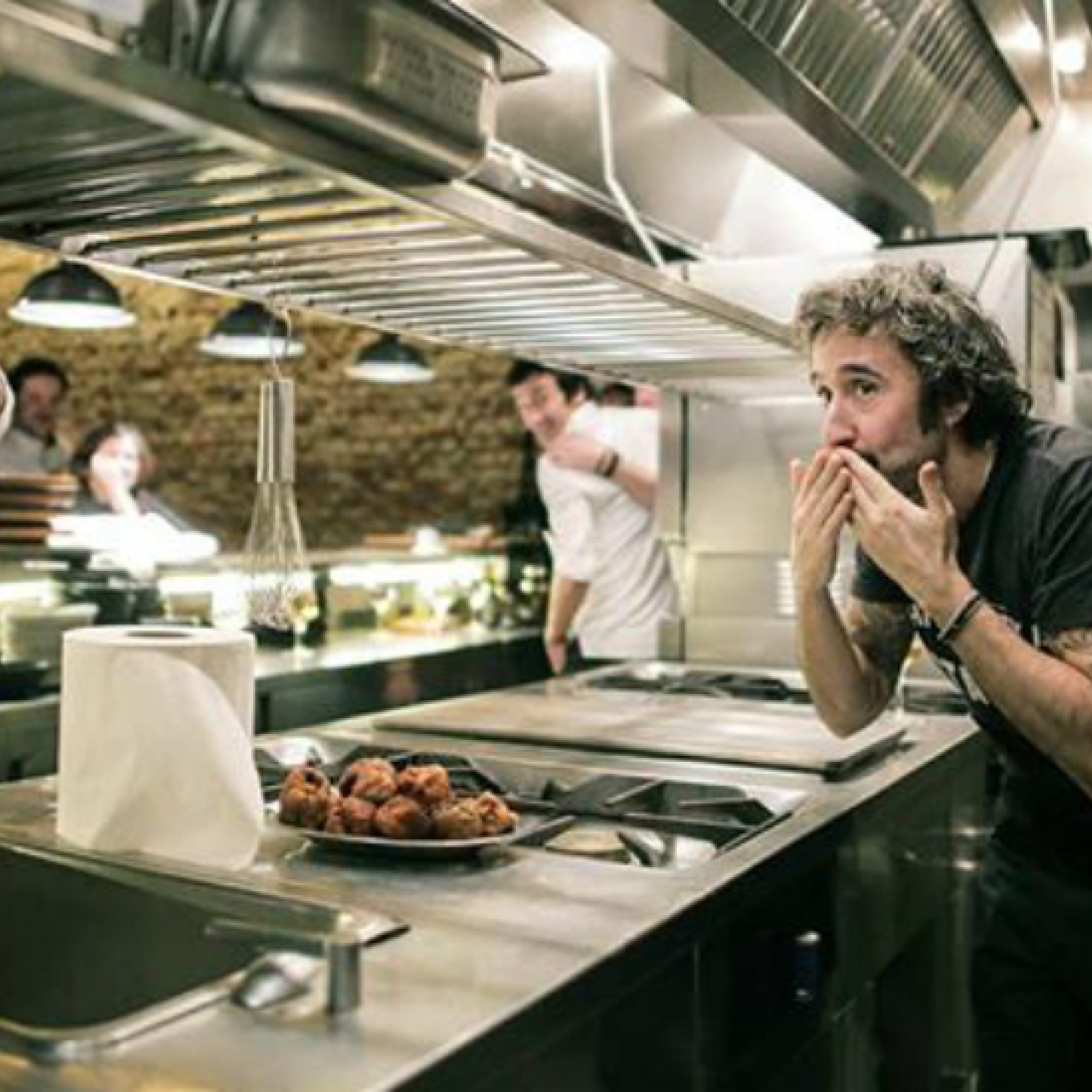 OIDO COCINA 24: El chef rebelde, el cantante bodeguero y la foodie saludable