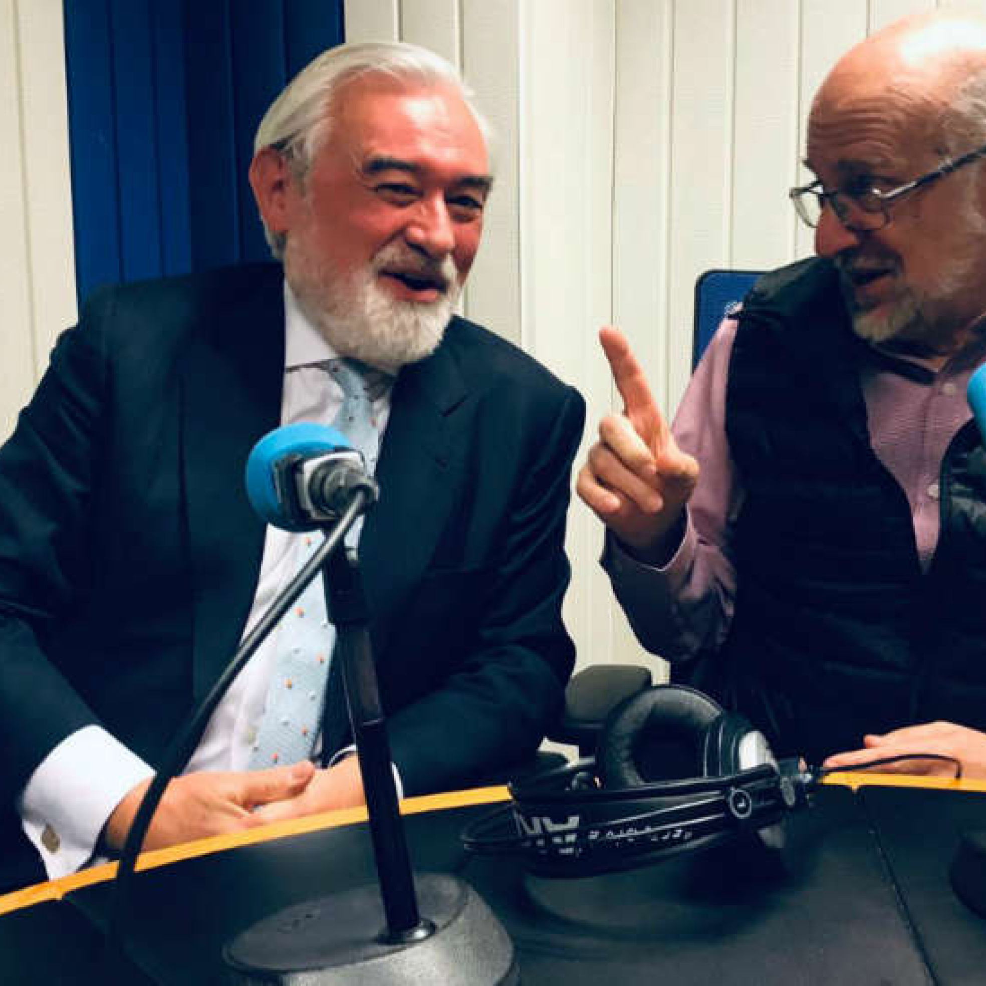 ‘Diálogos’: Darío Villanueva y Daniel Samper episode artwork
