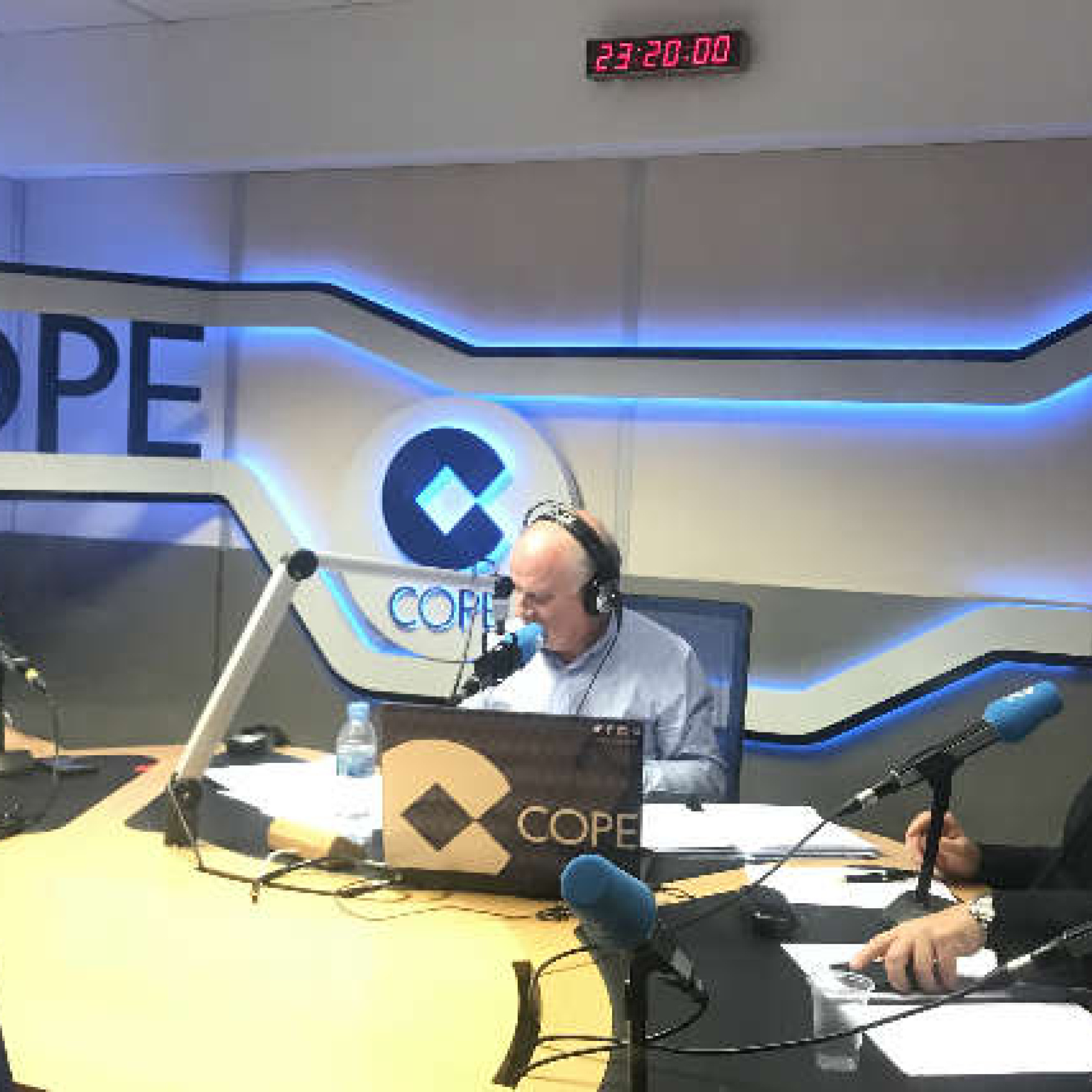Portada de La Linterna de la Iglesia