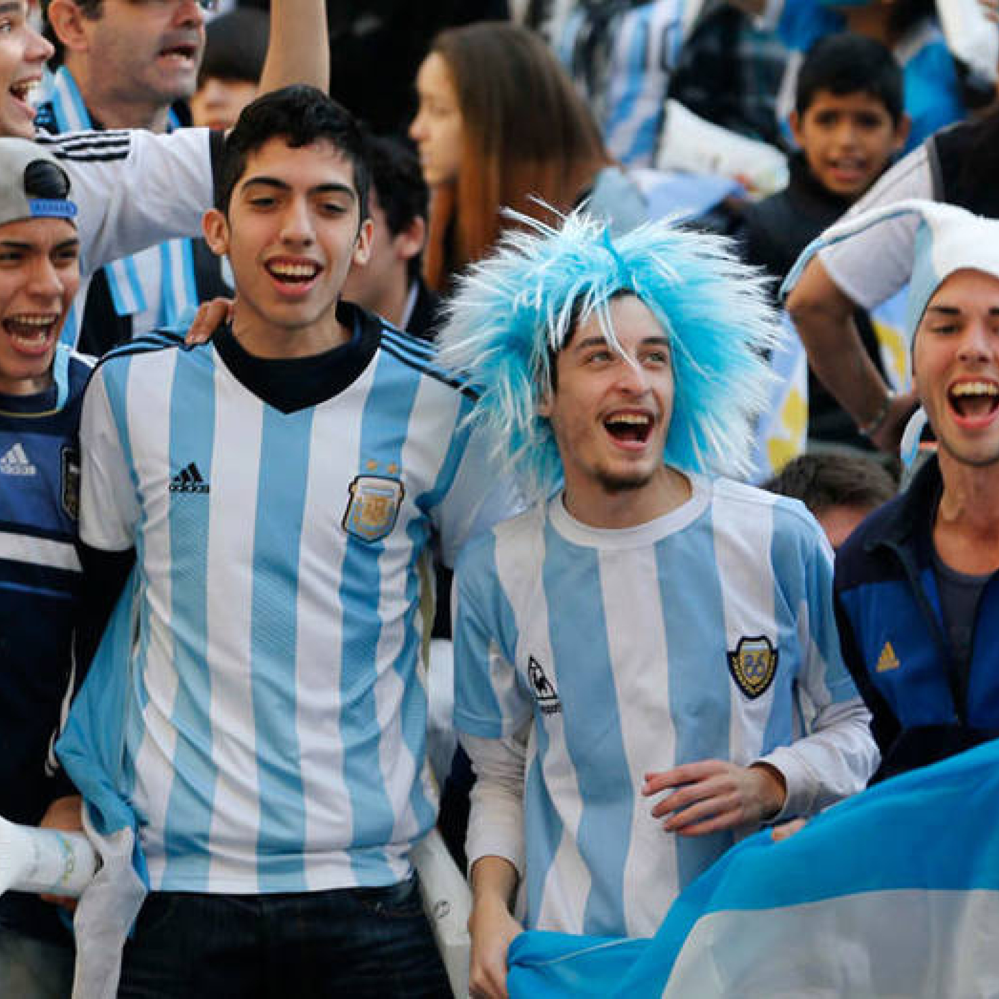 La afición argentina, en la antesala de la final del Mundial: "Nos alimentamos un poco del odio, que puedan llegar a tener en contra nuestra. Eso nos hace más fuertes" episode artwork