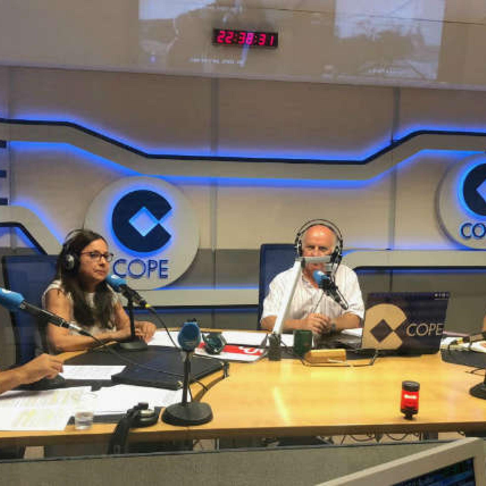 Portada de La Linterna de la Iglesia