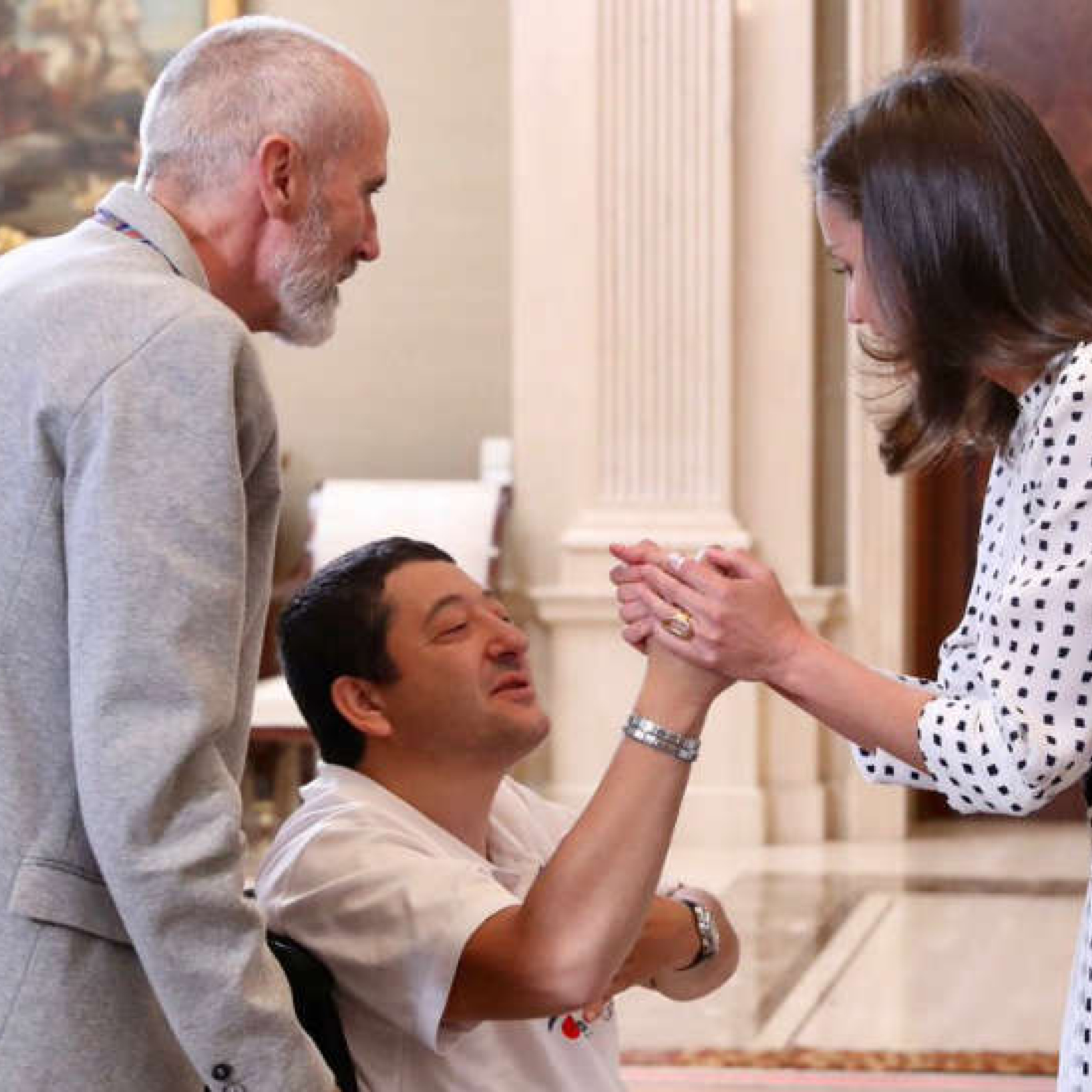Portada de A Grandes Trazos