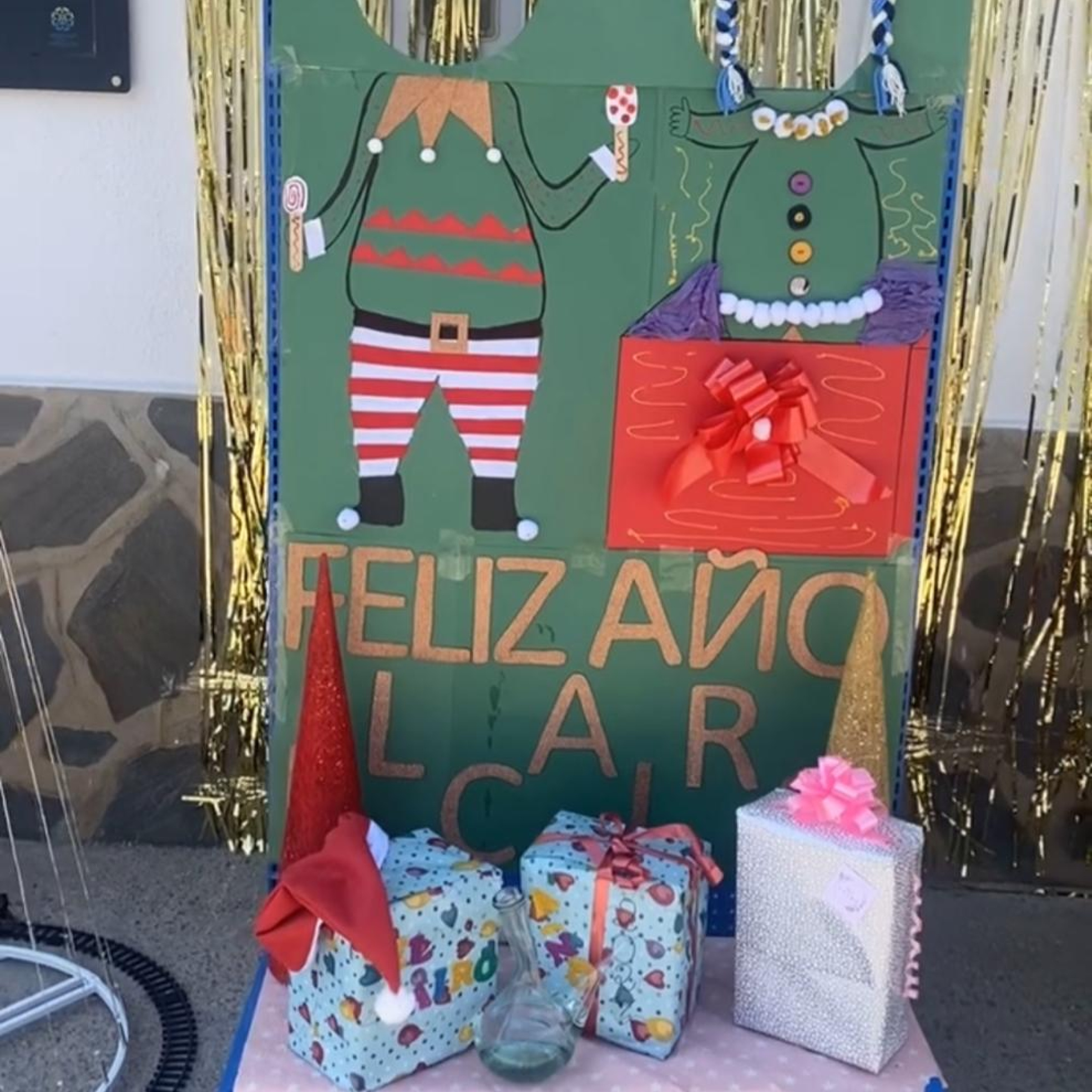 La tradición de un pueblo en Granada que lleva en vigor 30 años y que sorprende a todo aquel que lo visita en verano: "Preparamos las calles"