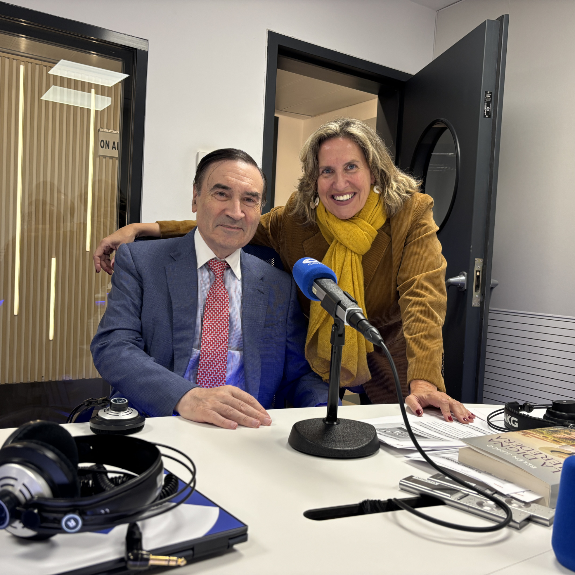 Pedro J. Ramírez, con López Schlichting: "Lo que más me indigna y me anima a combatir y denunciar sus abusos, es que Pedro Sánchez diga que no tiene fecha de caducidad"