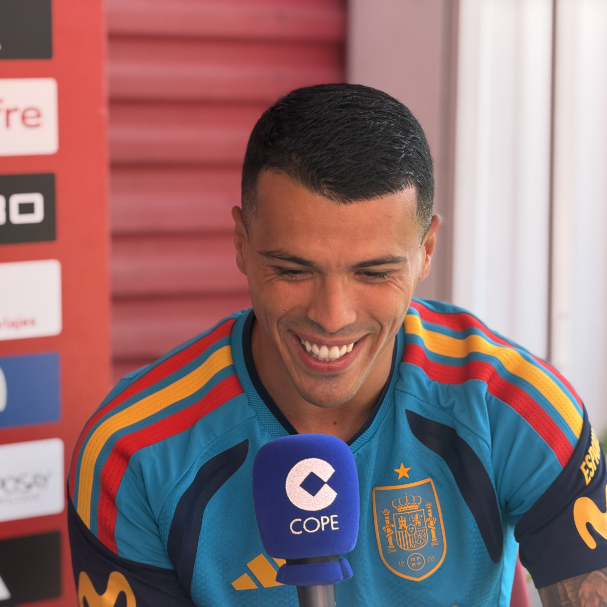 Pedro Porro revela la rutina que seguirá a rajatabla antes de la final del Mundial: "Si sabes que todo está bien en casa, entras en el campo de una manera muy diferente" episode artwork