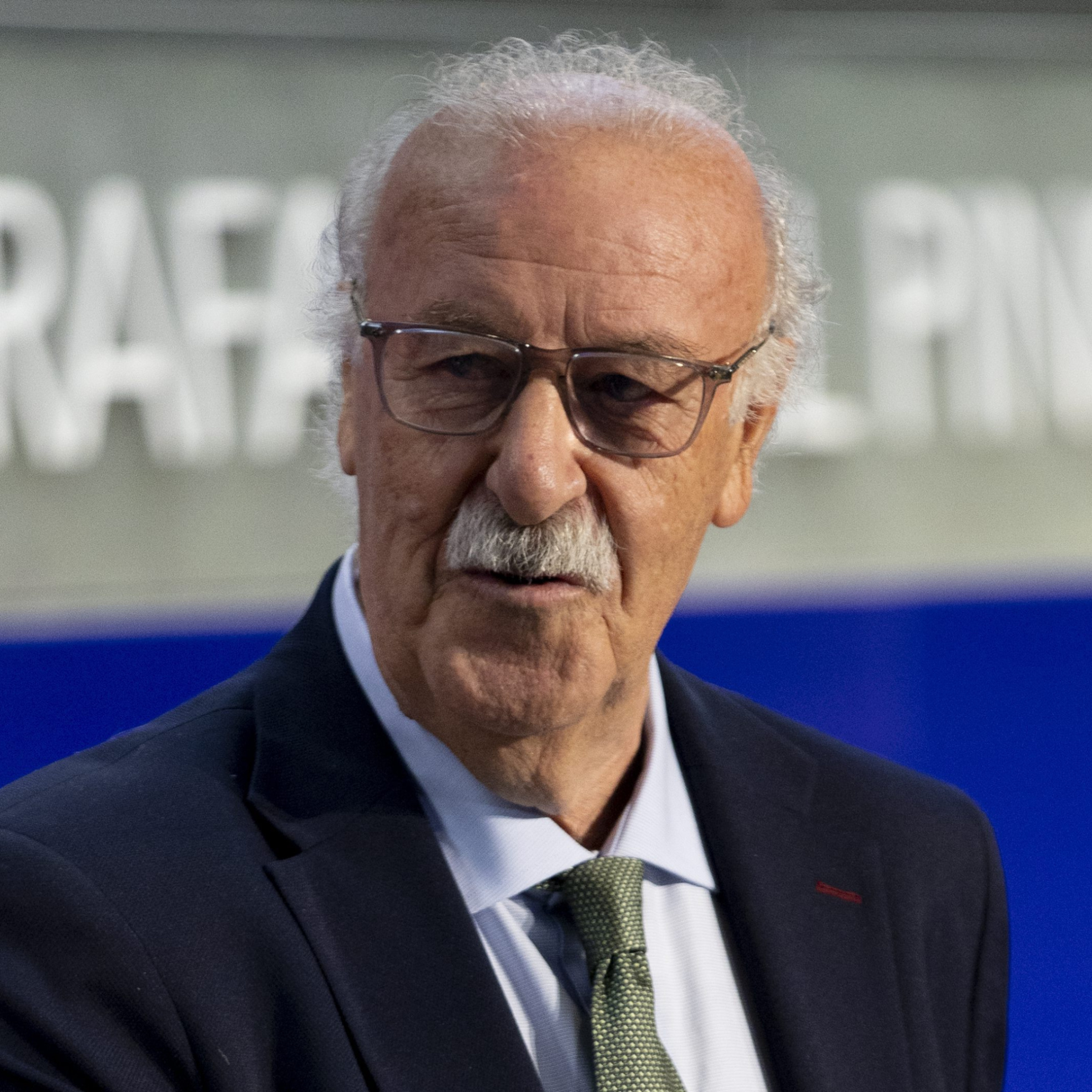 Vicente del Bosque da las claves de la final del Mundial entre España y Argentina: "Tuvimos un inicio dubitativo, pero hemos terminado siendo la mejor selección de todas" episode artwork
