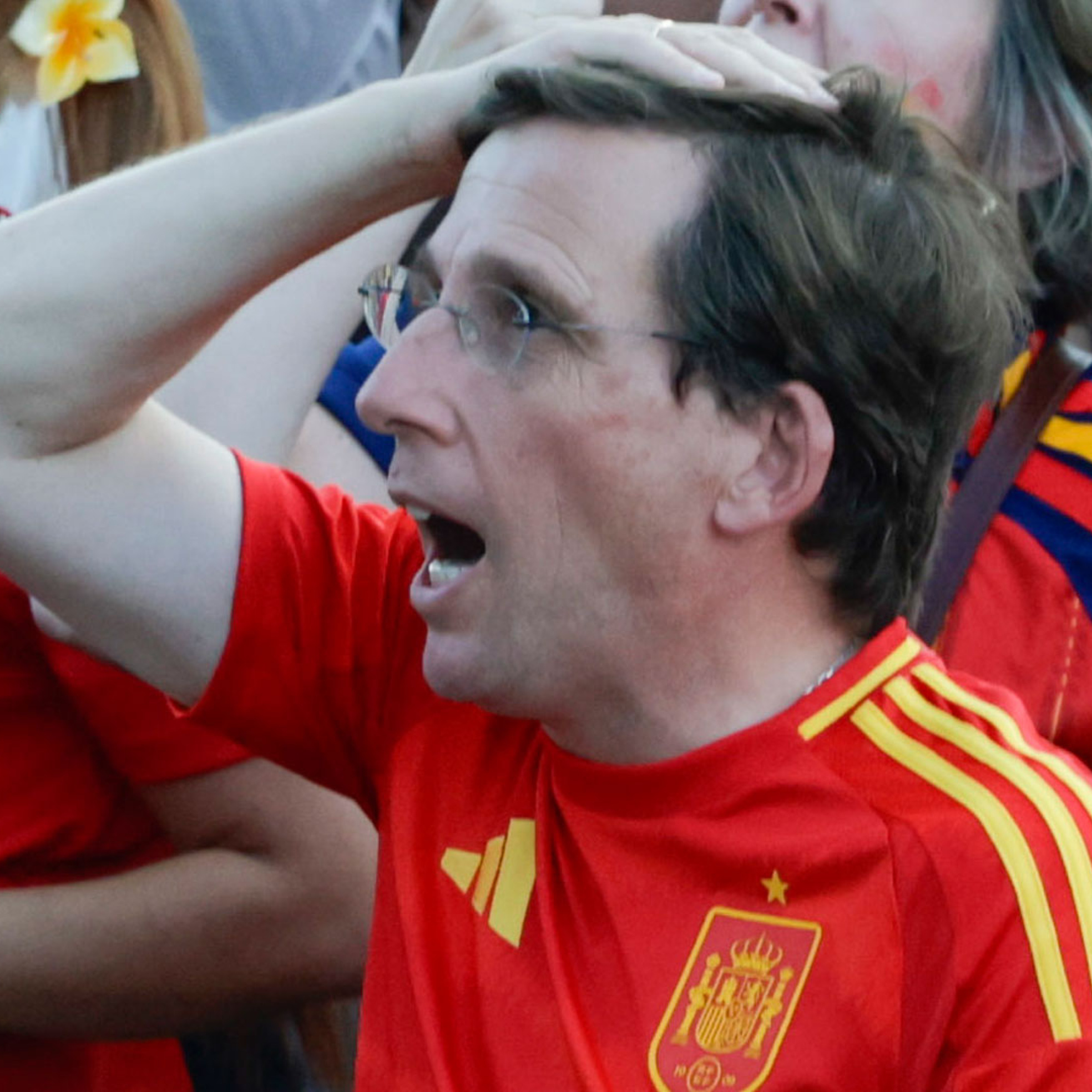 Almeida espera a la selección en Cibeles con una misión para Álex Baena y un guiño a Cucurella: "¡Qué voy a decir de él, seguro que es una persona de las que merecen la pena!" episode artwork