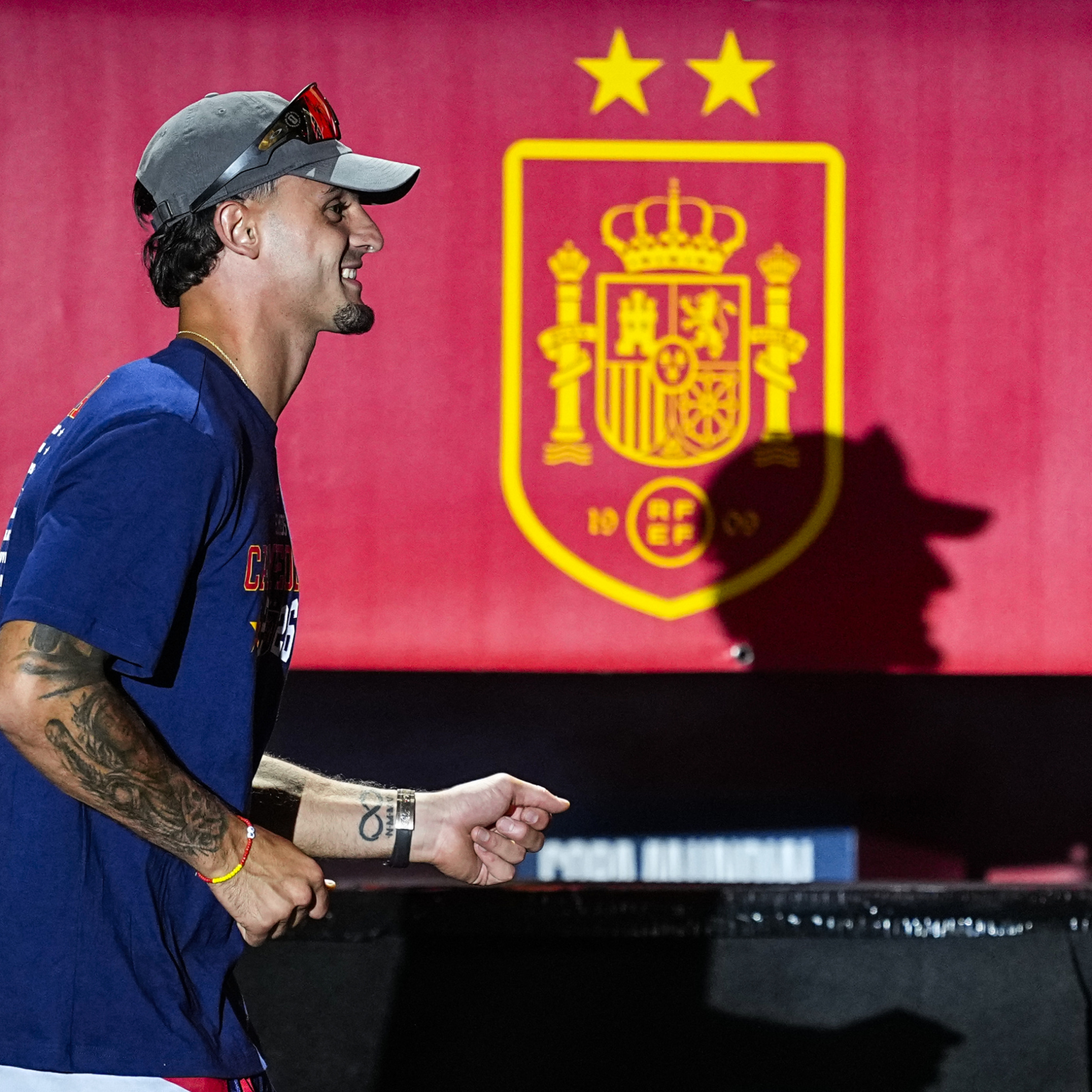 La emoción de Ignasi, padre de Marc Pubill, tras lo vivido en Cibeles: "No somos de Madrid y nunca habíamos visto una fiesta así, estamos impresionados, ha sido realmente espectacular" episode artwork