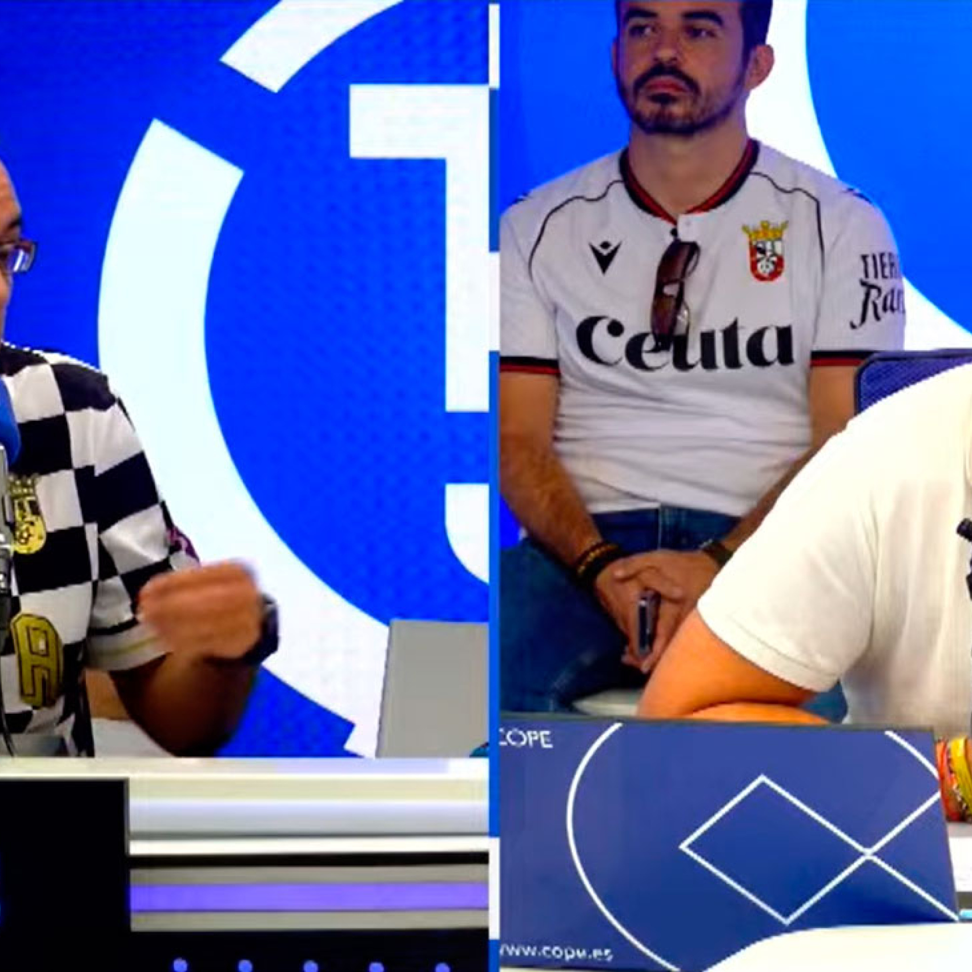 Javier, un oyente de Tiempo de Juego, relata el impacto de la crisis migratoria: "Llegué el día del asalto y al día siguiente, cuando dimos una vuelta por la ciudad ya vimos que estaba invadida; doblamos la población en 24 horas" episode artwork