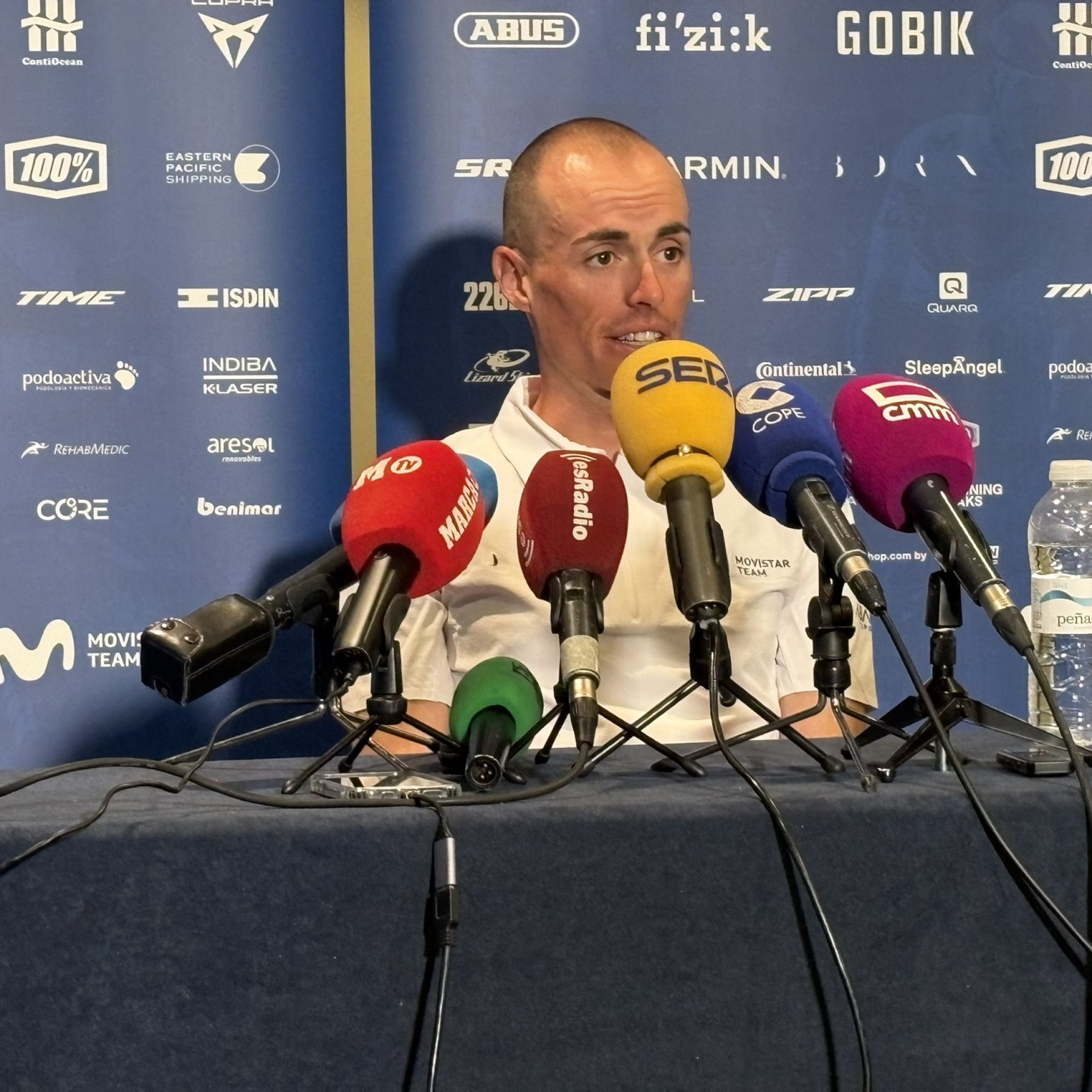 Enric Mas: "No es que tenga miedo, pero prefiero no pensar constantemente en que puedo ganar La Vuelta" episode artwork
