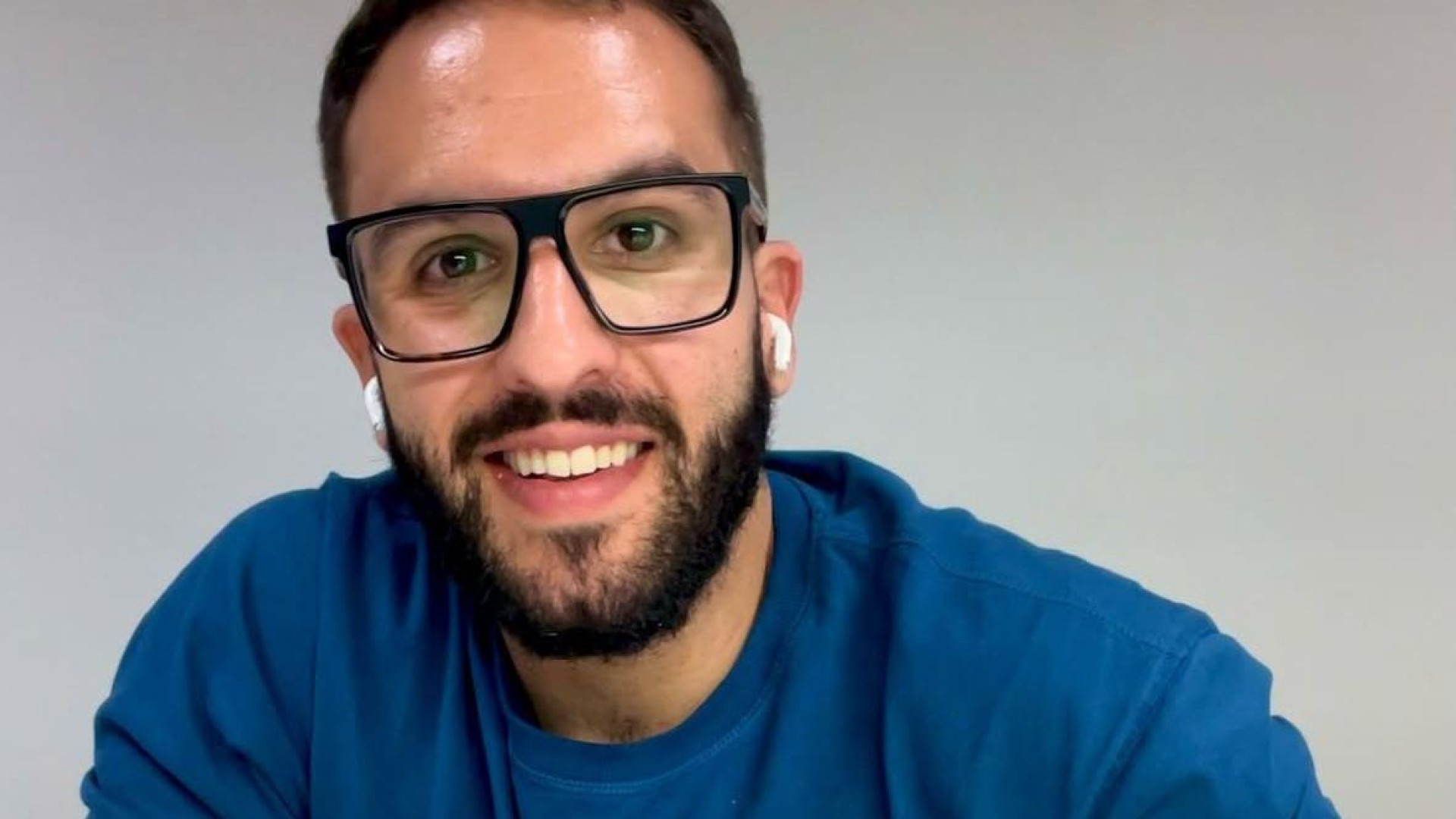 Jorge Martín, el abulense que divulga sobre salud en redes sociales: Médico, enfermero y creador de contenido
