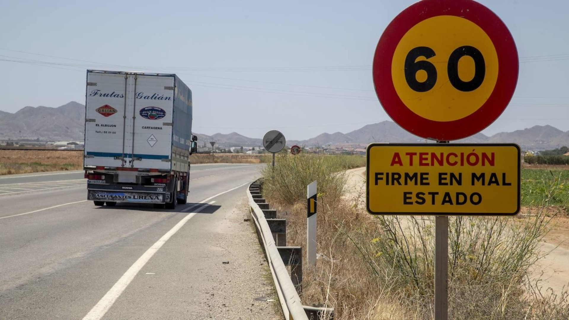Alfonso García, experto en coches: "España es el país europeo donde es más fácil conducir, pero la realidad es que las carreteras están mal conservadas"