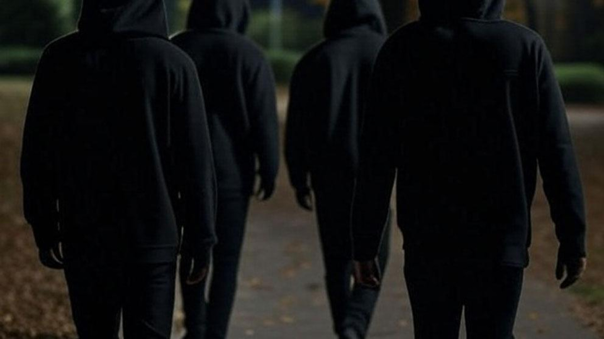 Un grupo encapuchado desfigura a un hombre a golpes en Palencia: la víctima escapó arrojándose al río Carrión