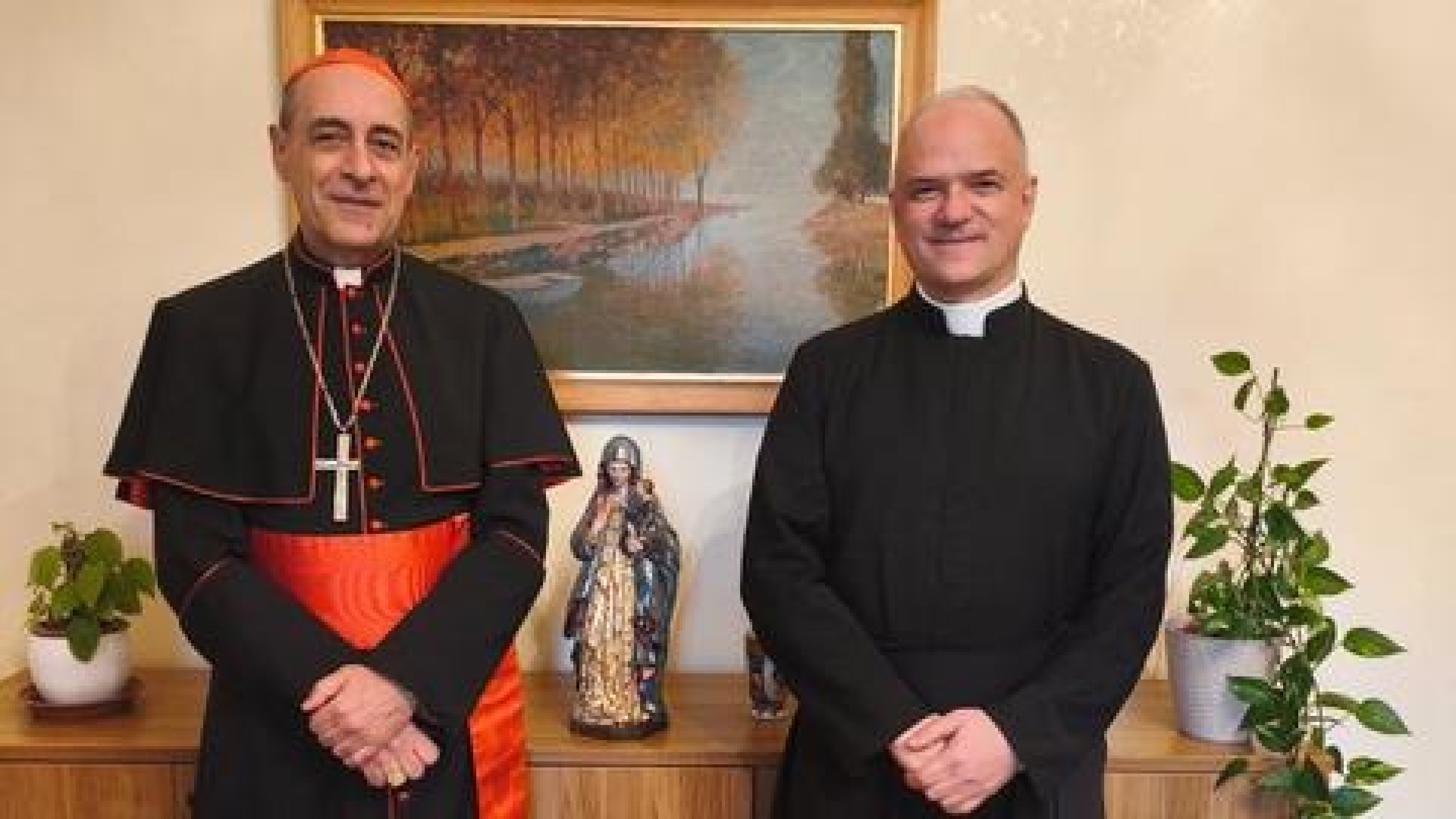 El Vaticano advierte a los lefebvrianos que ordenar obispos sin mandato del Papa supondría una ruptura con la Iglesia Católica