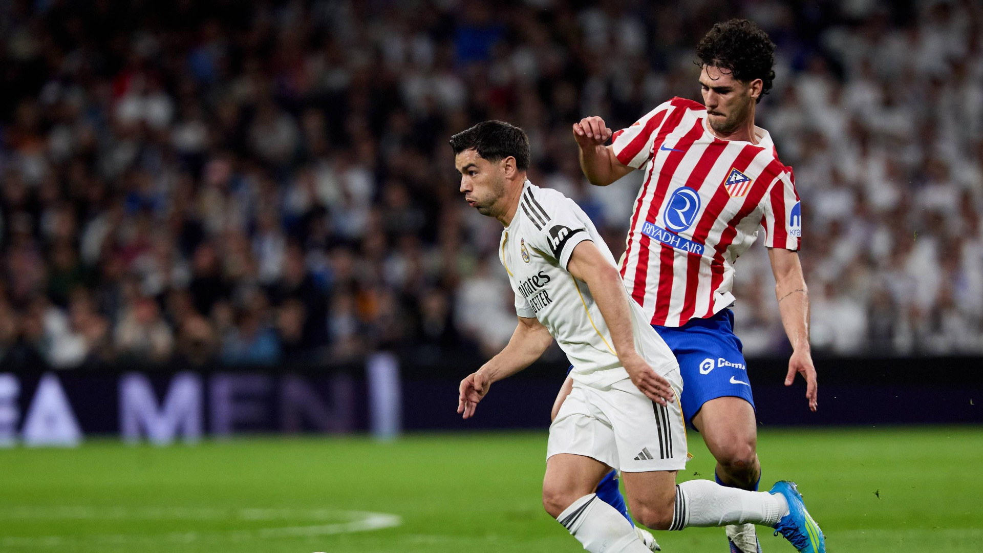 Cardoso, sobre el posible penalti a Llorente y el arbitraje en el derbi: "El árbitro no usó el mismo criterio para los dos lados"