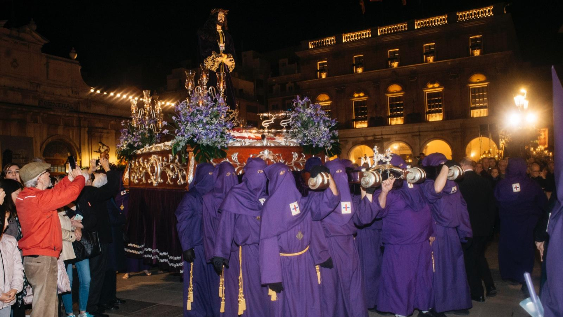 Castellón se vuelca en la Pasión: la ciudad ultima los preparativos para su Semana Santa