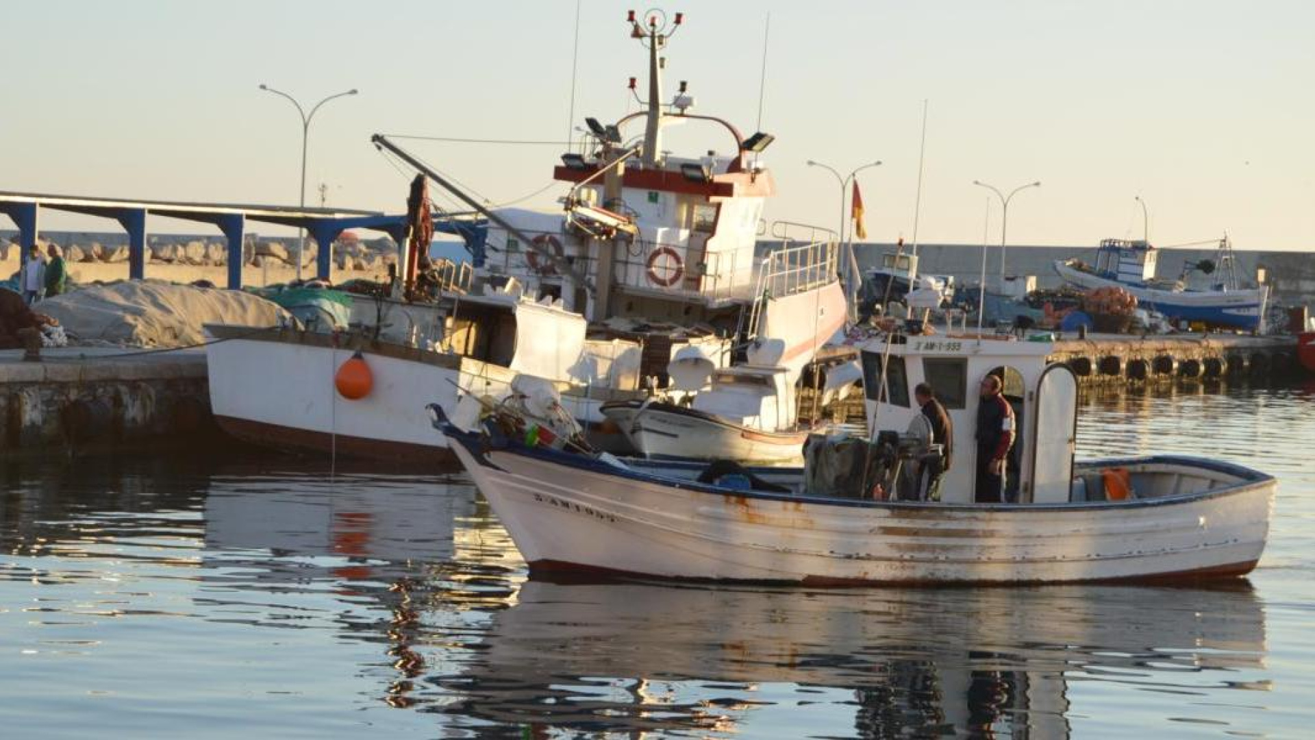 Los pescadores andaluces, al límite por el precio del combustible: 