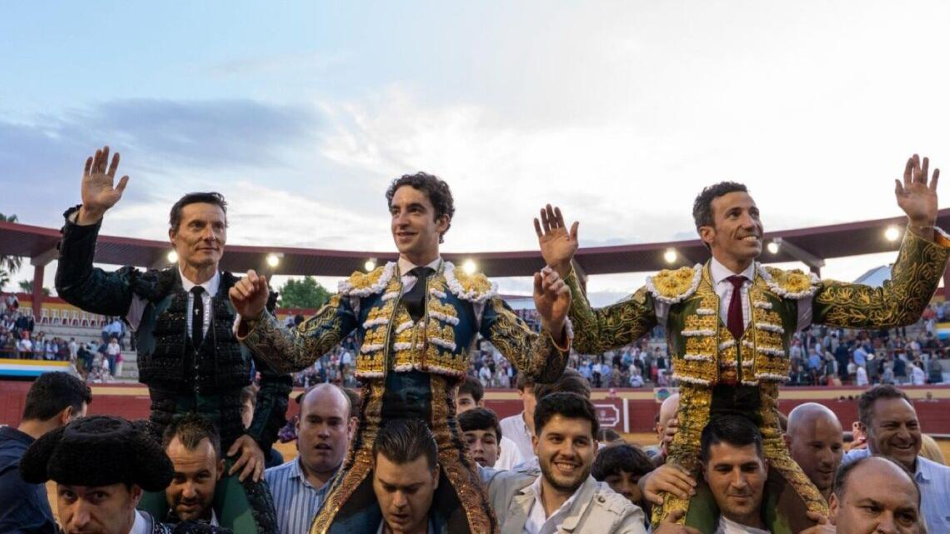 Palos de la Frontera, Mérida, Valdetorres, San Agustín del Guadalix... todos los festejos del sábado,