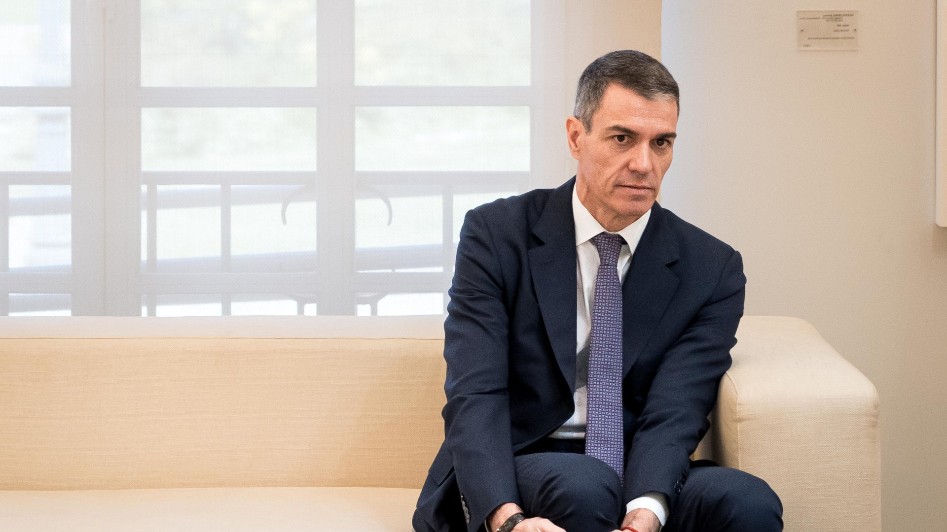 Pedro Sánchez guarda silencio ante las acusaciones de Aldama: el PSOE le acusa de 