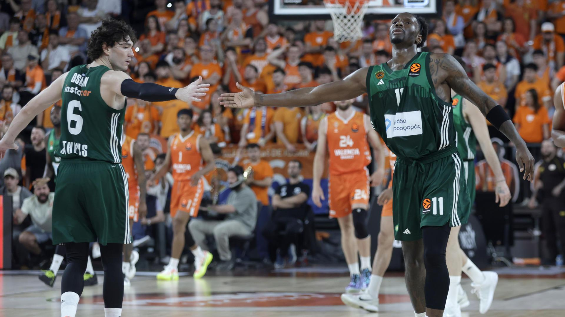 El Panathinaikos vuelve a ganar en Valencia y se queda a una victoria de la Final Four