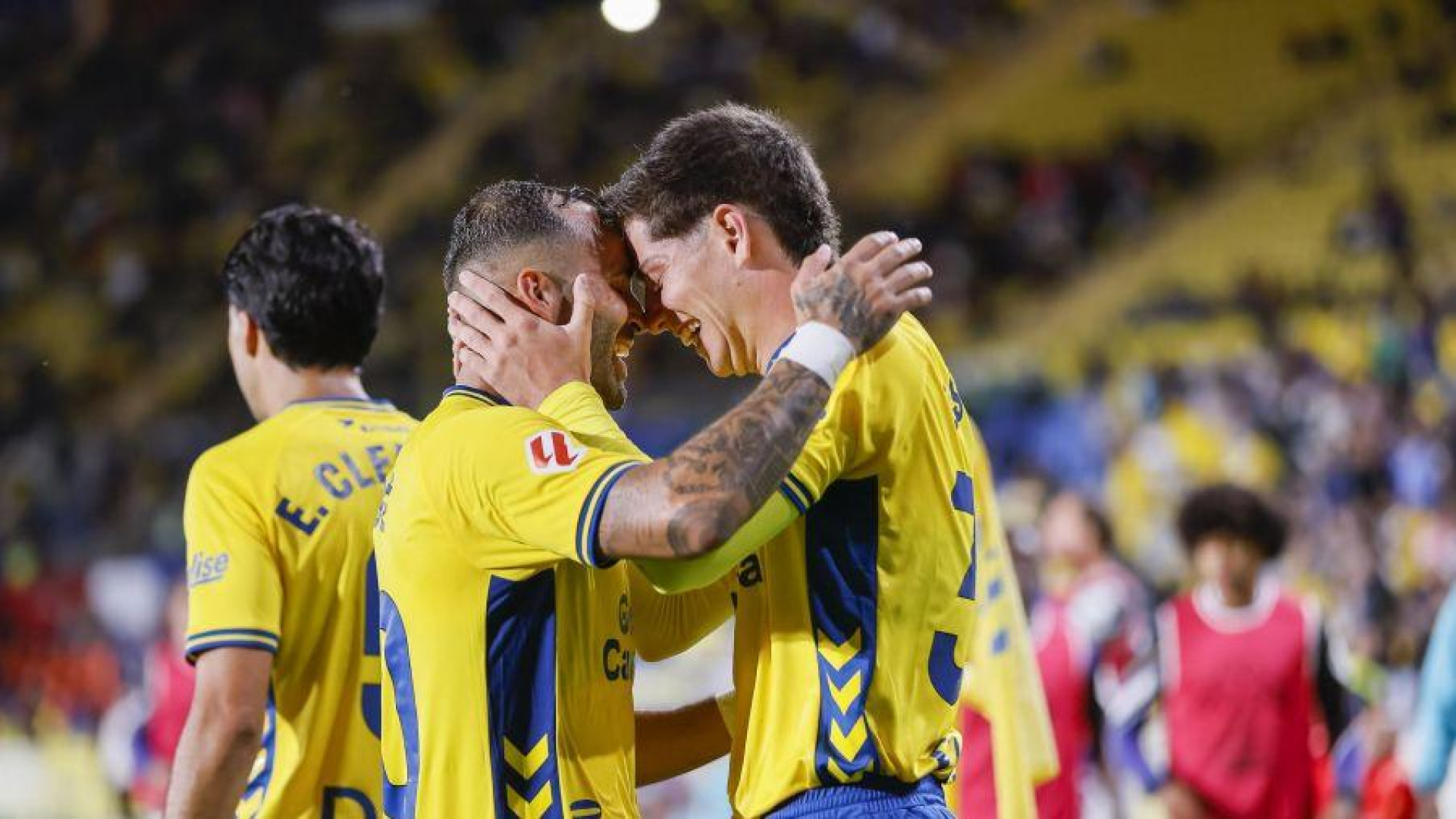 Las Palmas extiende su racha ganadora y apunta al ascenso directo