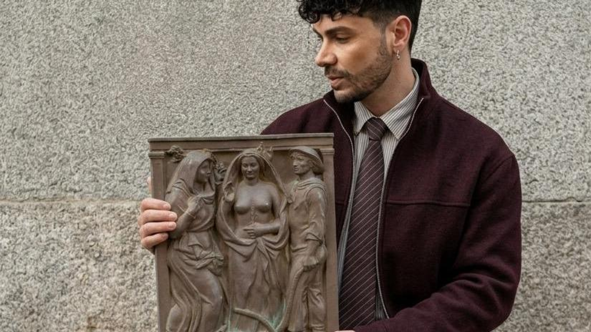 Un coleccionista encuentra en el Rastro de Madrid un bajorrelieve robado en Badajoz hace 30 años
