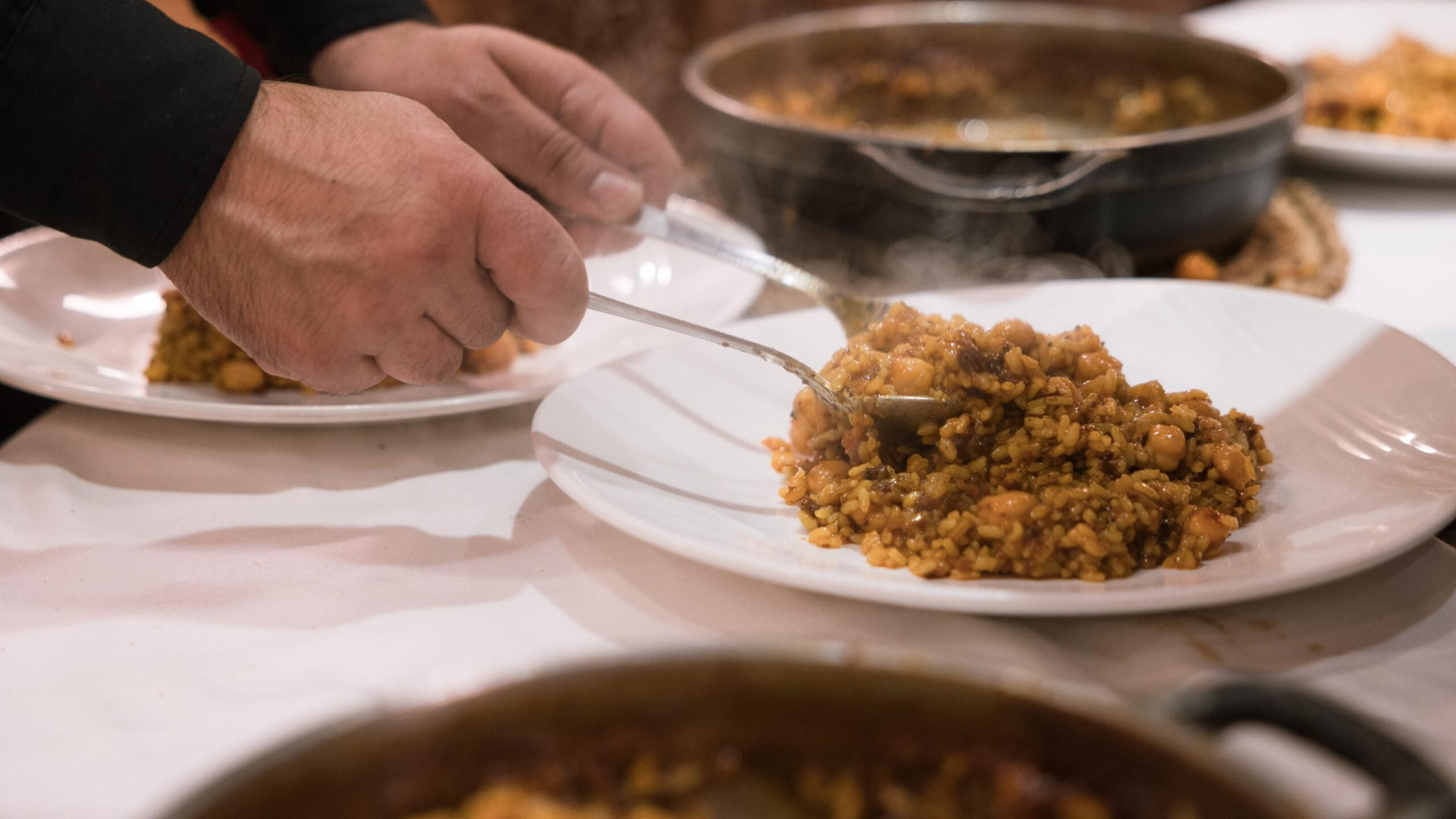 El auge de la restauración alicantina, a debate: de la 'burbuja gastronómica' al postre perfecto