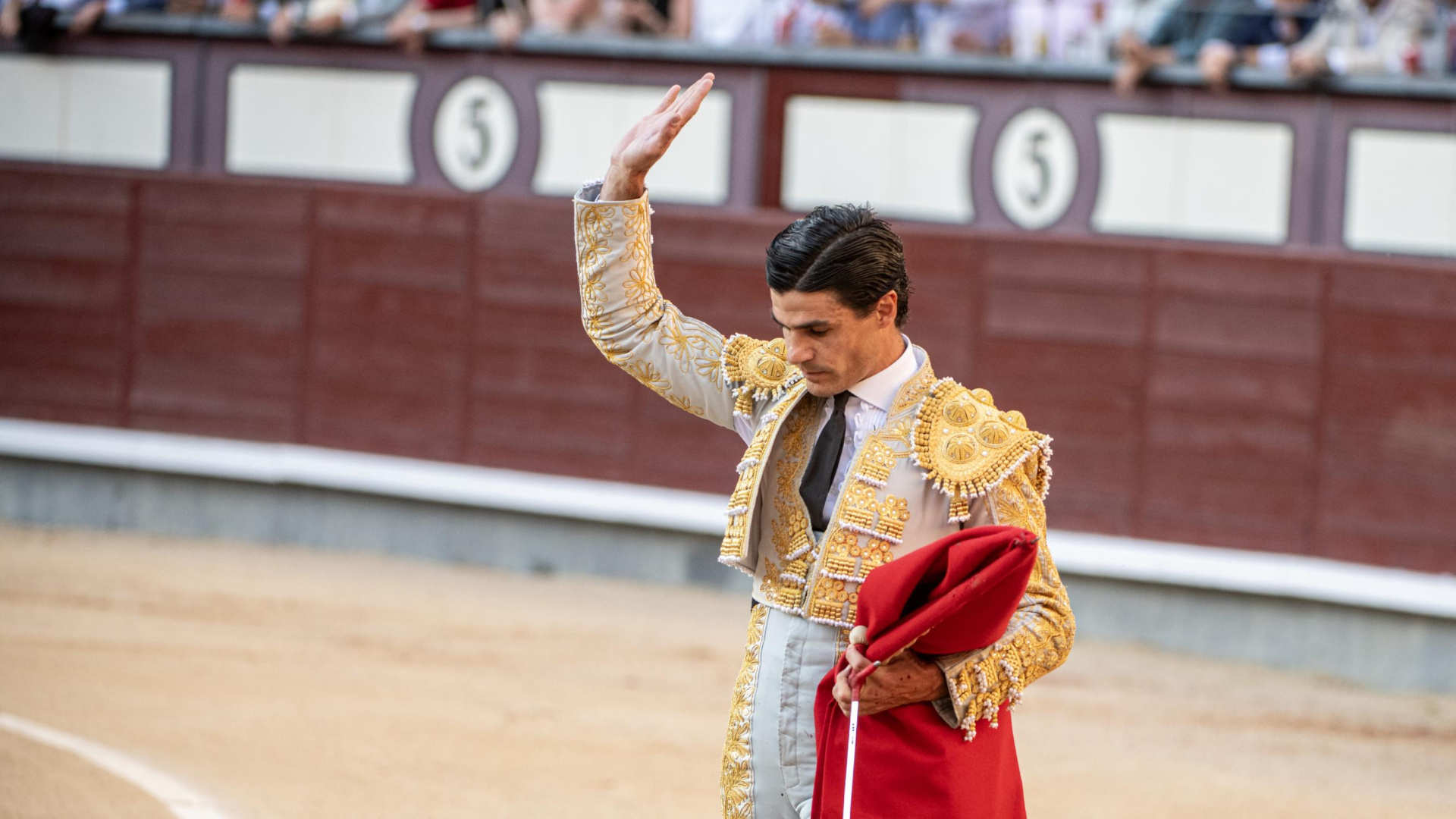 Tres toreros muy a la baja