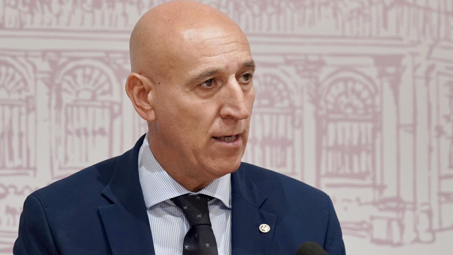 El alcalde de León sobre la imputación de Zapatero: “Hay cuestiones que parecen muy feas”