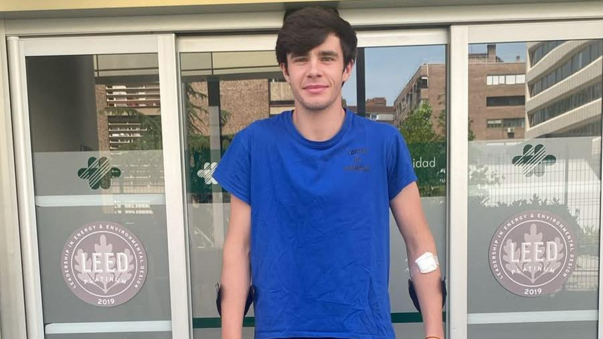 Mario Vilau recibe el alta hospitalaria tras su grave cornada en Madrid