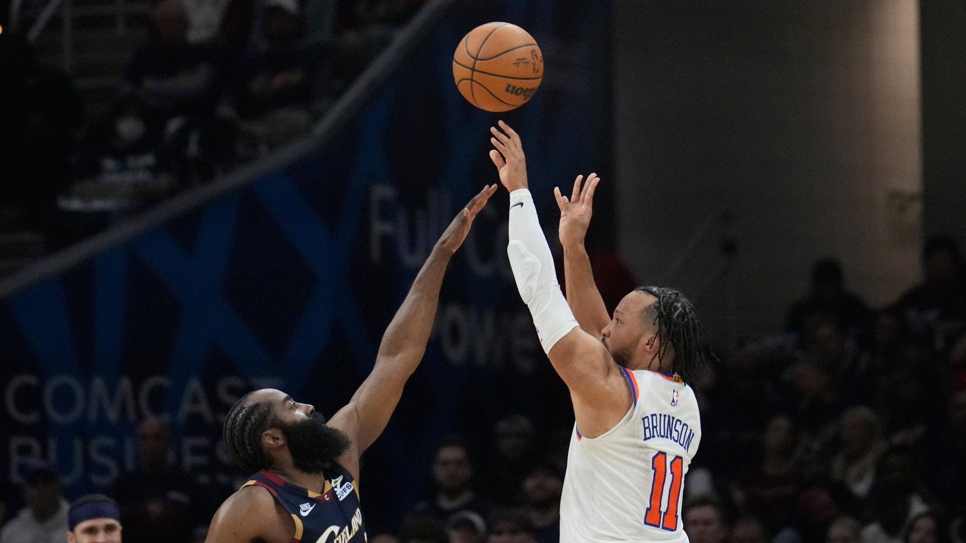 Los Knicks asaltan Cleveland y acarician las Finales
