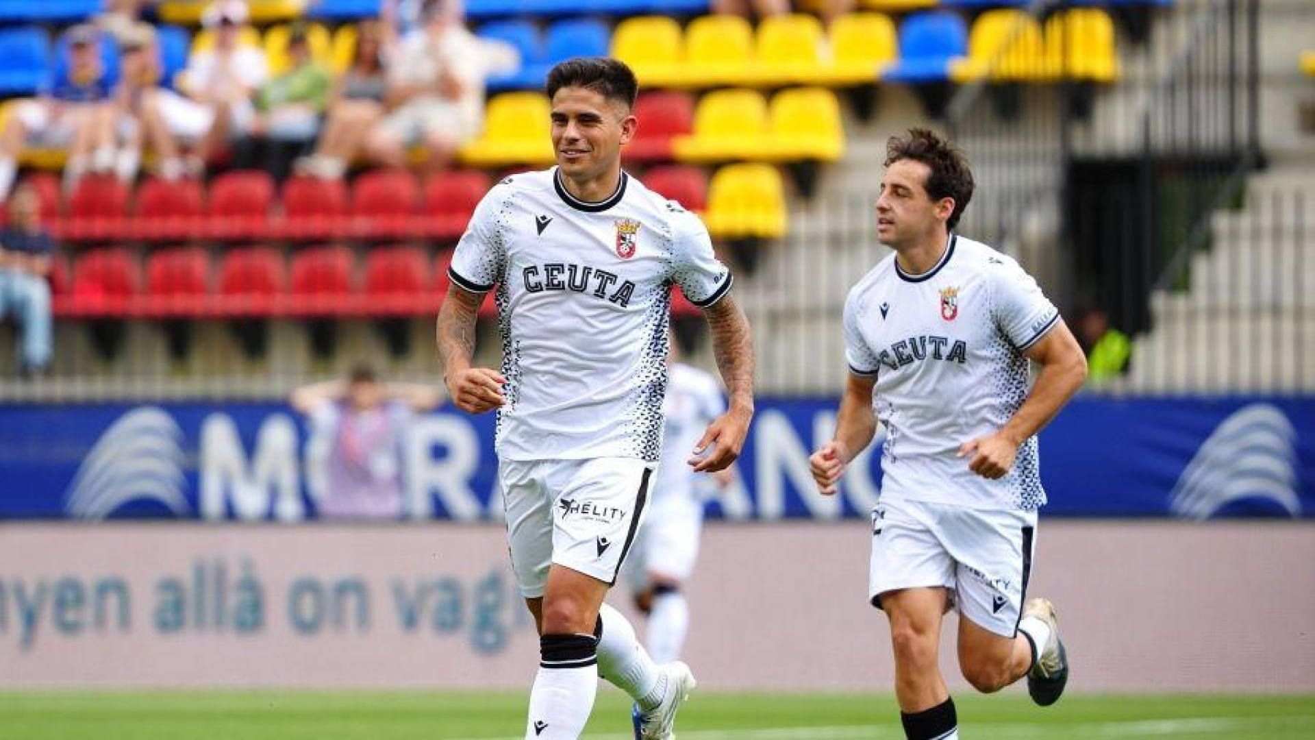El Ceuta aprovecha la superioridad numérica para ganar al Andorra