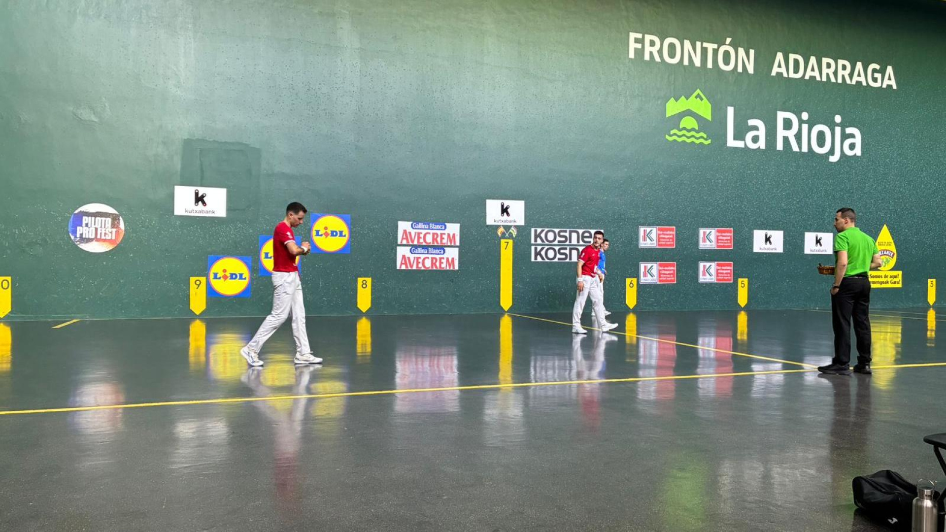 La Rioja blinda el futuro de la pelota: Un nuevo acuerdo impulsa la cantera en colegios y pueblos
