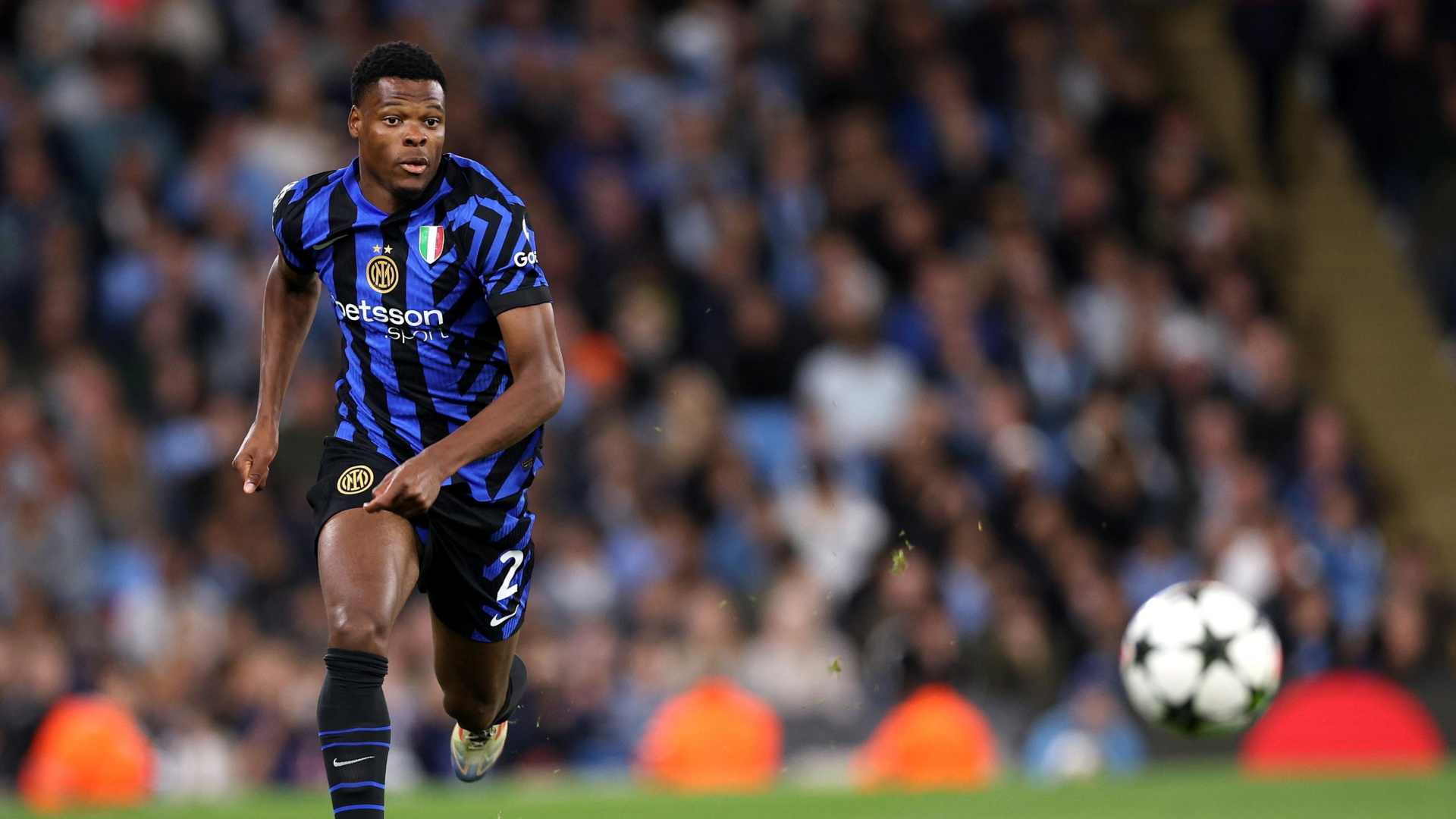 El Real Madrid ata a Denzel Dumfries a la espera de las elecciones